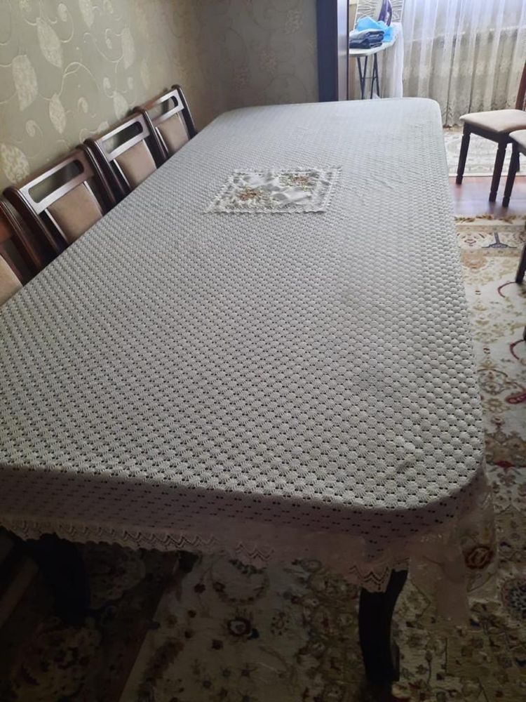 Стол ………………………….