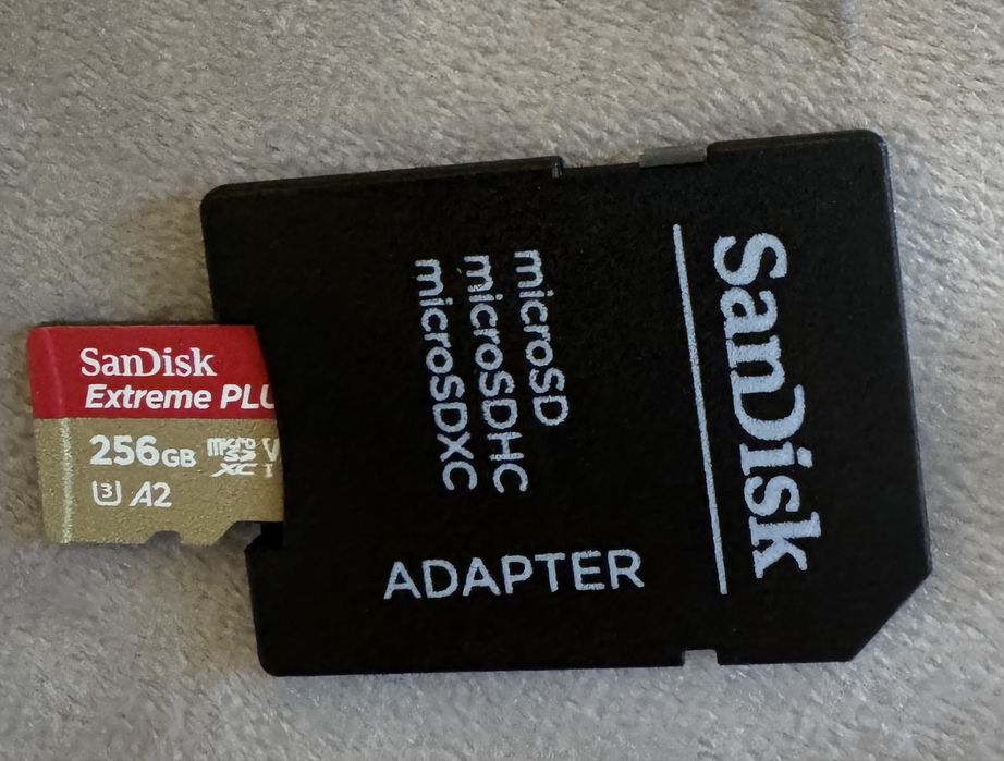 Vând cameră foto Sony A6400