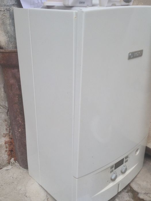 Vând centrala bosh 2000 w condens