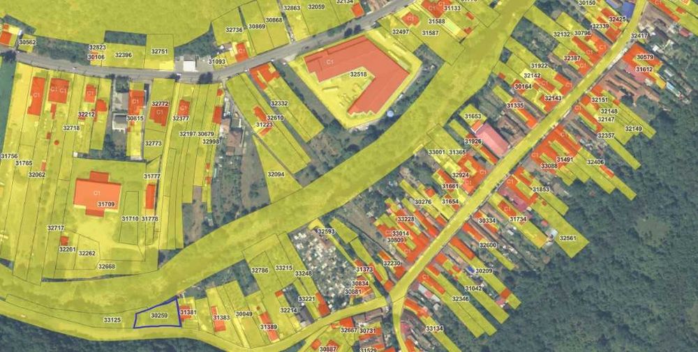 Vand teren intravilan 2364 mp. in Pecinisca, Baile Herculane