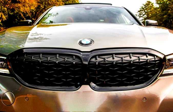 Grila Grile Diamond Nari Duble M BMW G20 G21 2019-2023, Negru Lucios