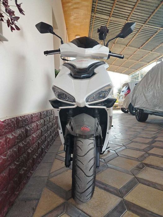 Скутер мопет мотоцикл