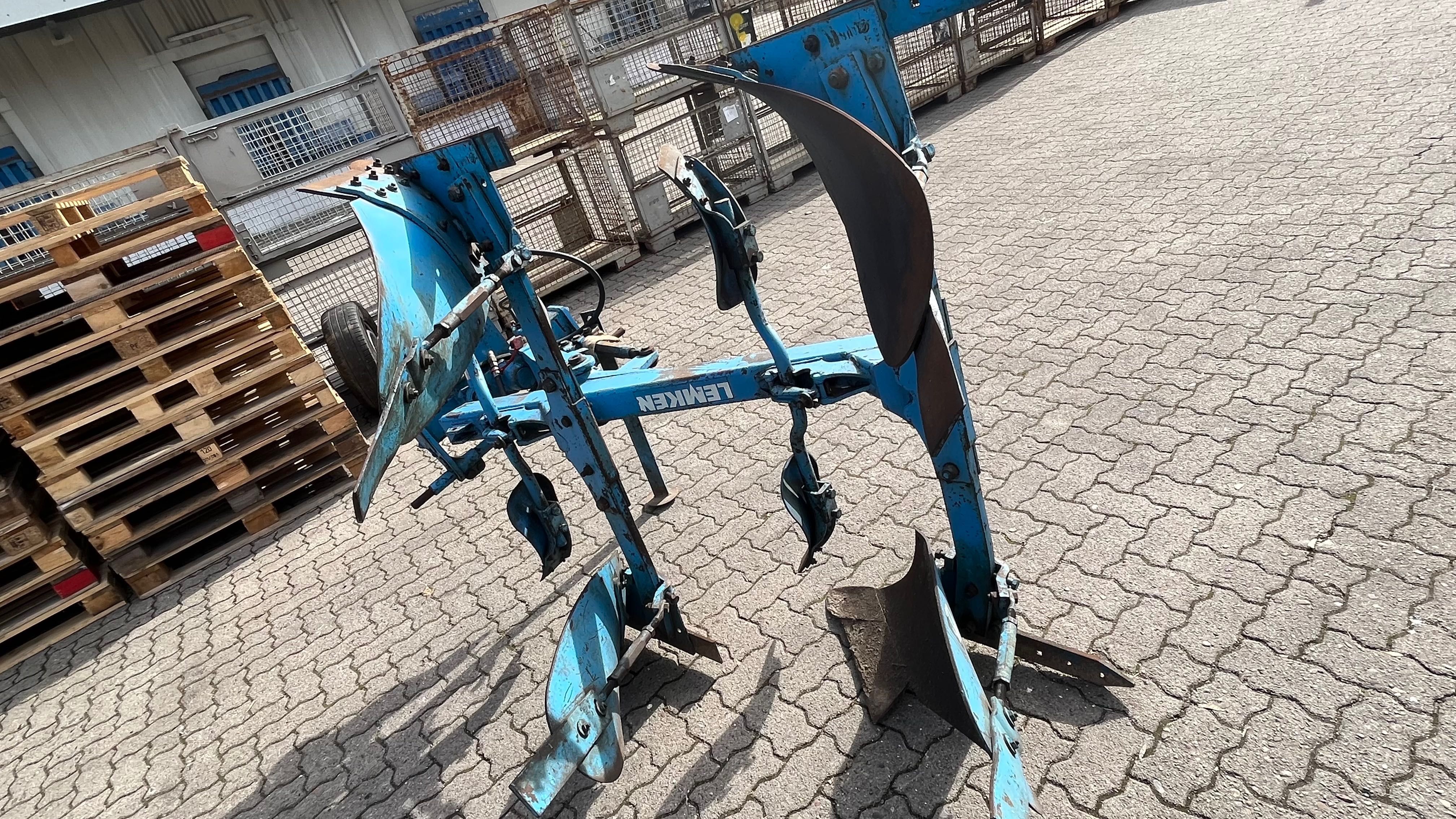 Lemken Opal 090 Omoch, Belarus, Claas, Case, John Deere tortadi