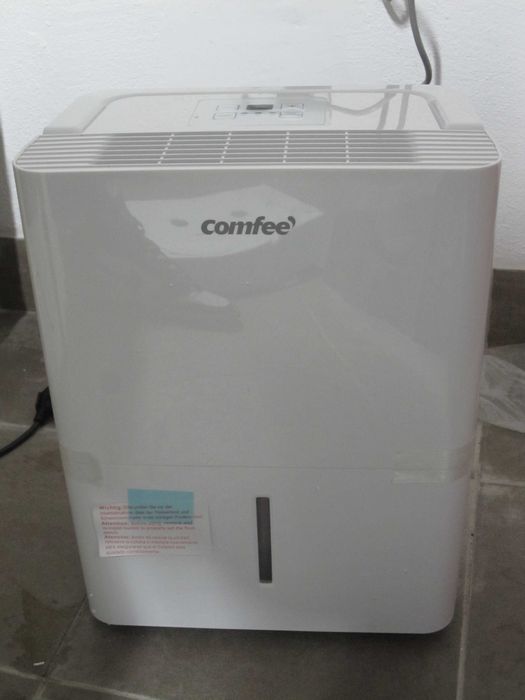 Dezumidificator Comfee MDDN-12DEN7 până la 20 m²/50 m³