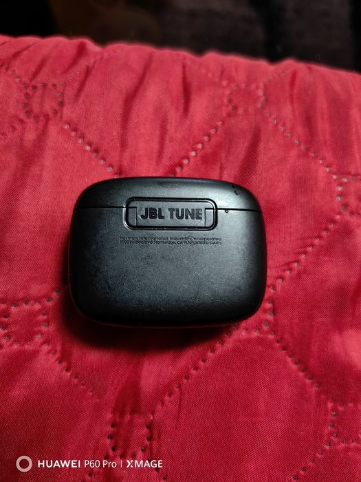 JBL Tune Beam слушалки