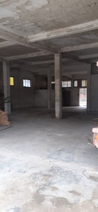 Incrieri Campani spații pentru producție și depozitare