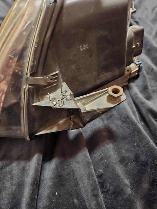 Faruri passat b5.5 xenon Hella