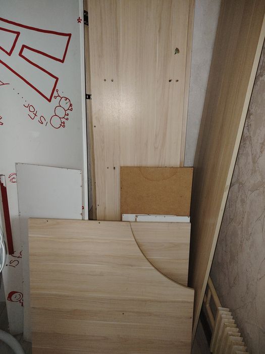 Шкаф в разобраном виде. Самовывоз