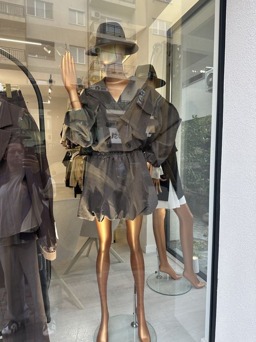 Menechini profesionali  damă gold