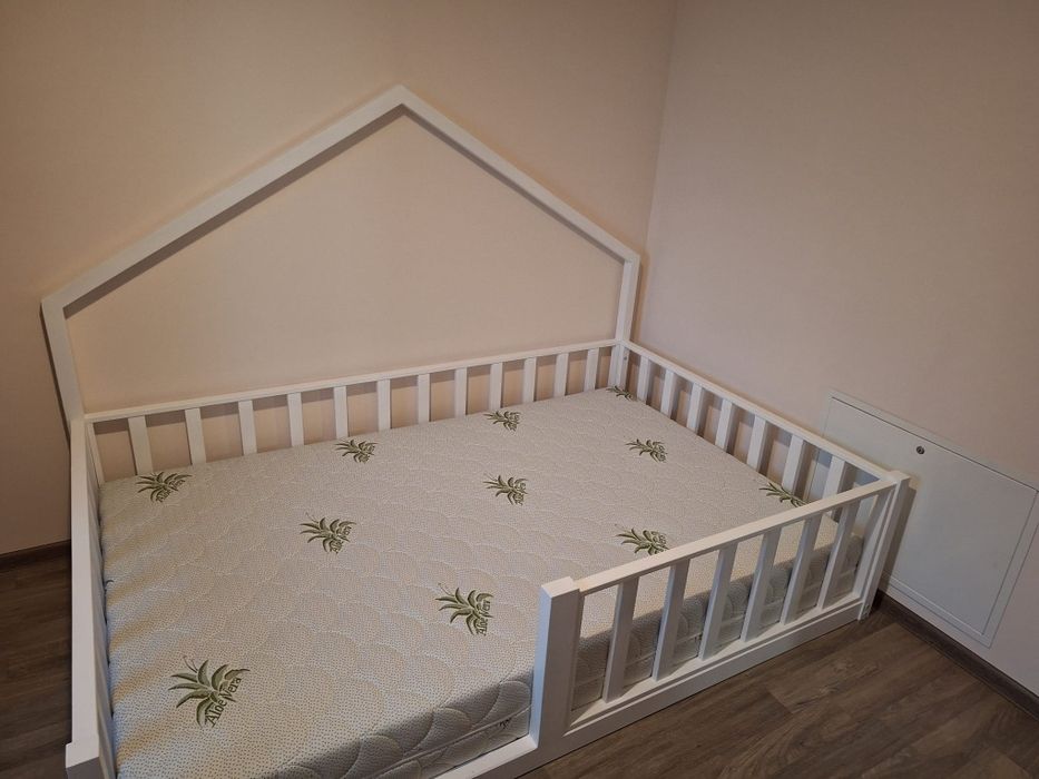 Pat casuta Montessori