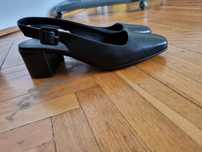 Pantofi decupati Ecco  38