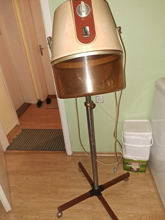 Фризьорски каска