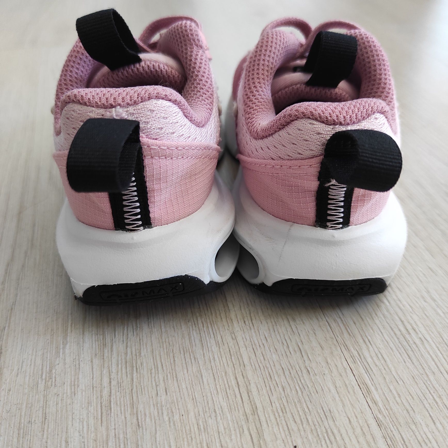 Маратонки Nike за момиче, 24 номер
