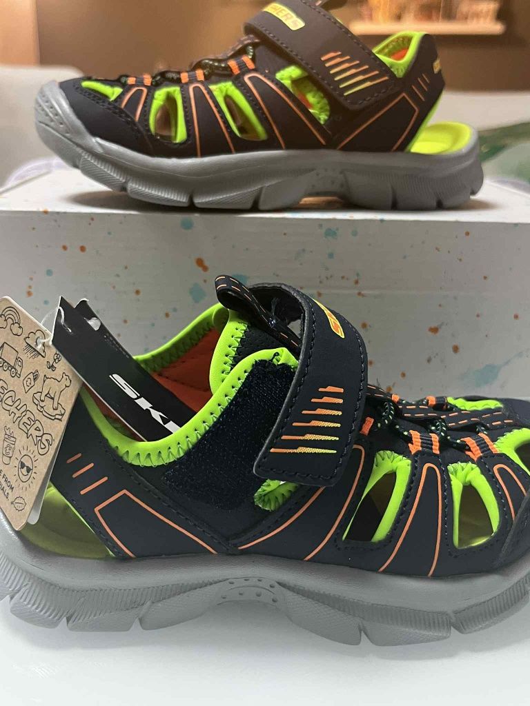Детски обувки и сандали Skechers различни