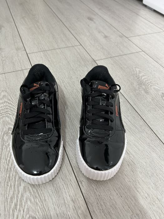 Pantofi Puma marimea 36