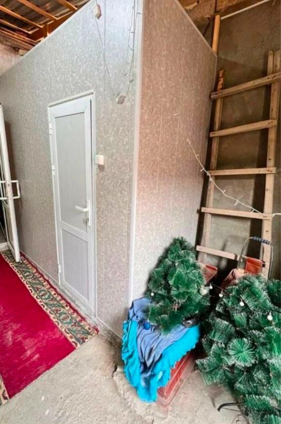 Продам кирпичный дом 2 комнаты 1 сотка