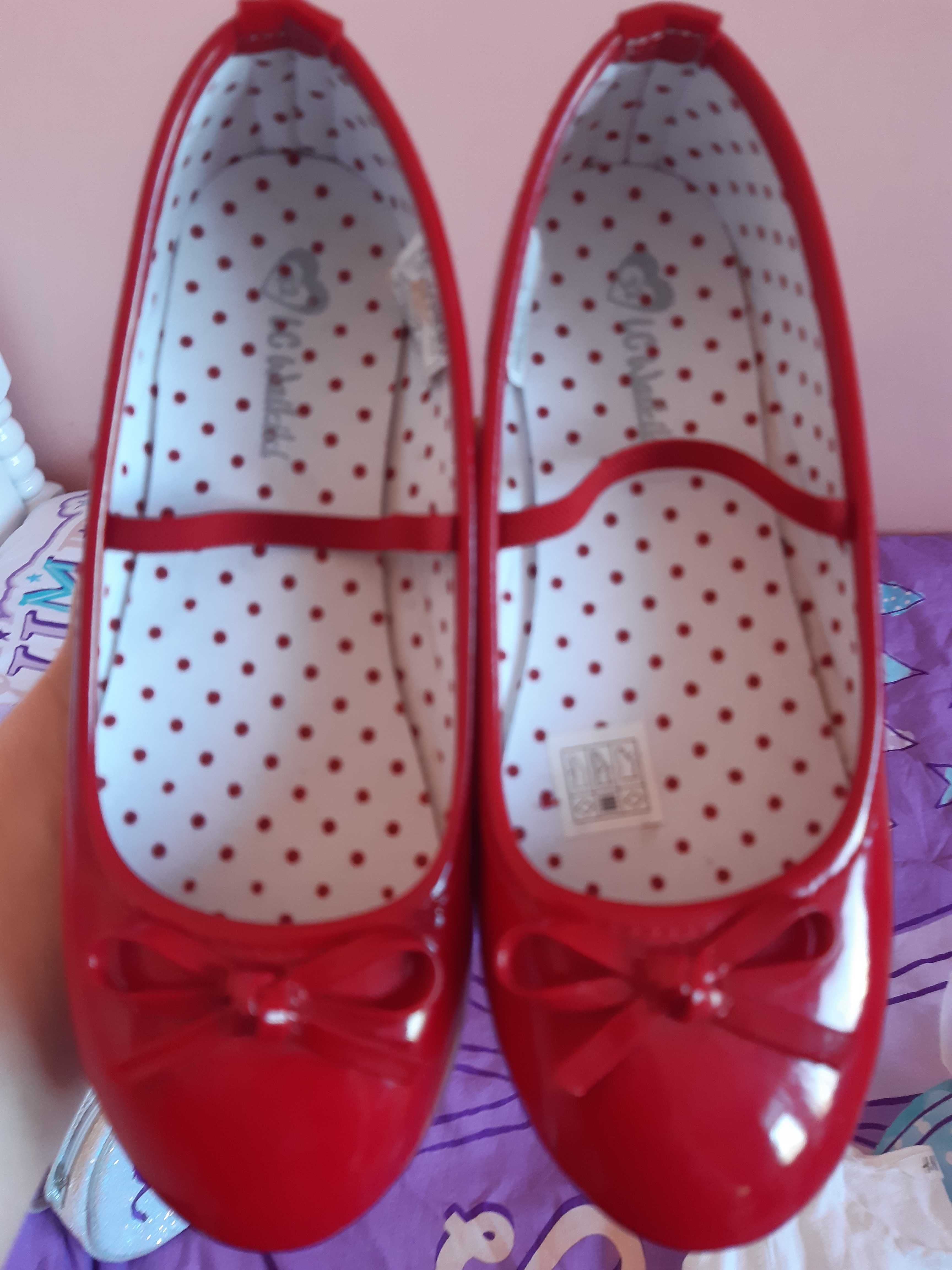 Детска рокля Carnivalkids+ червени обувки 32размер