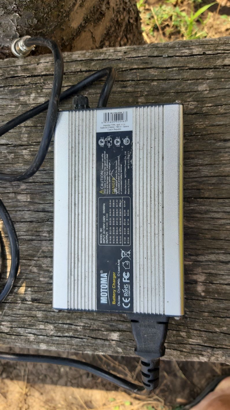Vand încărcător acumulatori Motoma 12.6-88.2v