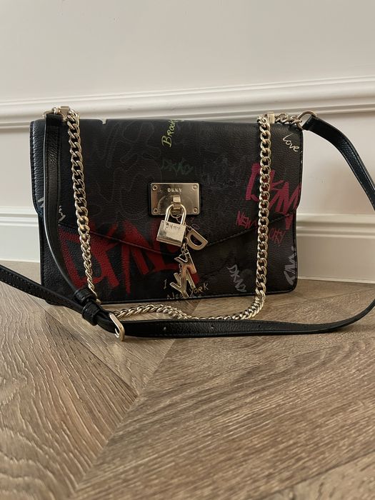Дамска чанта DKNY