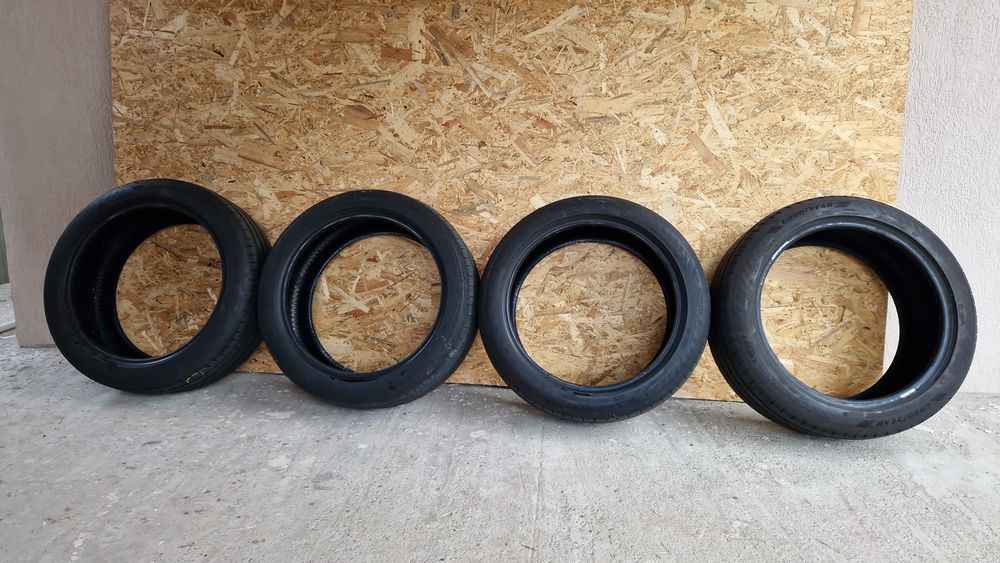 De vânzare anvelope vară Goodyear 235/45/R18 98Y
