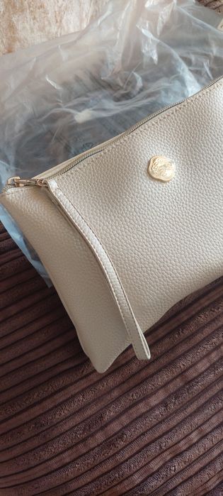 Shiseido Ginza Tokyo нов клъч/чантичка/козметичен кожен несесер