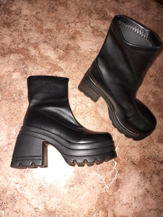 Продам обувь осень-весна