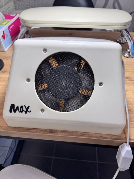 Вытяжка для маникюра