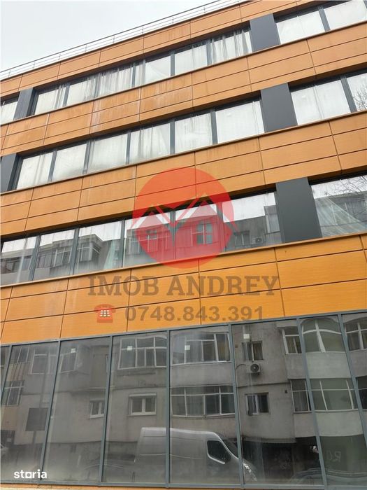 Cladire comerciala ultracentrala de închiriat, 1100 mp, renovat, ideal