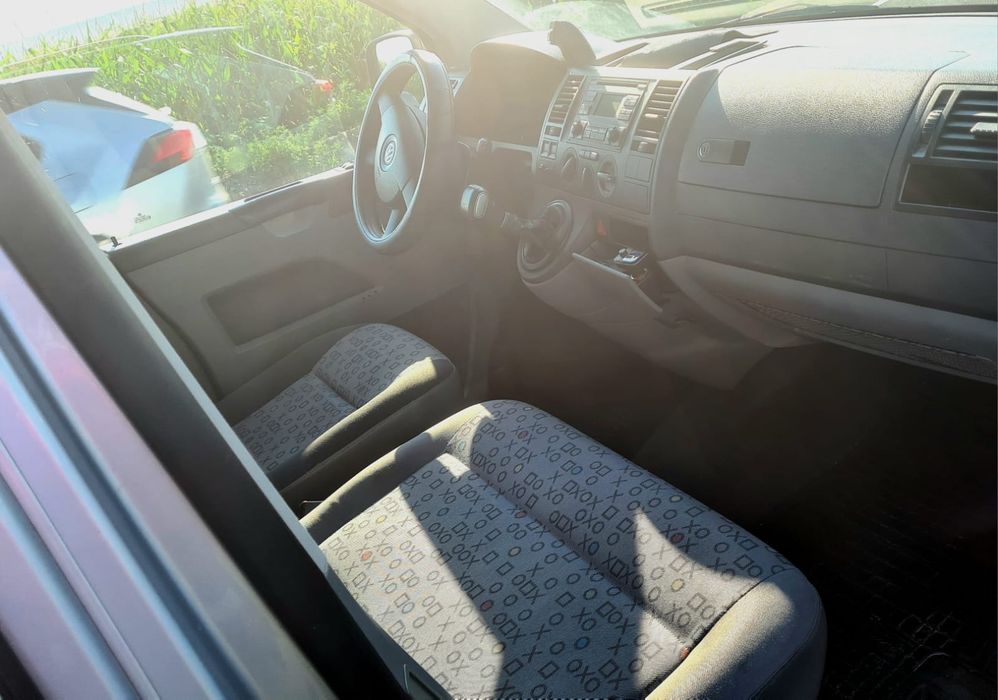 VW Transporter T5 2.5 8+1 cutie automata