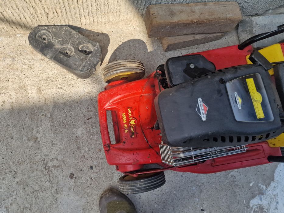 Masinan de tuns iarba pe benzina Briggs 4cp cu sac