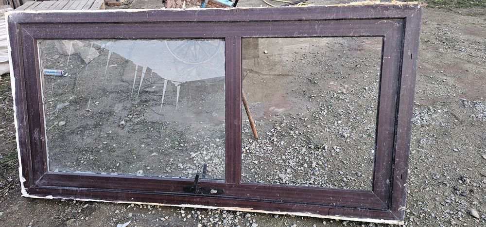 Vand usi de termopan folosite