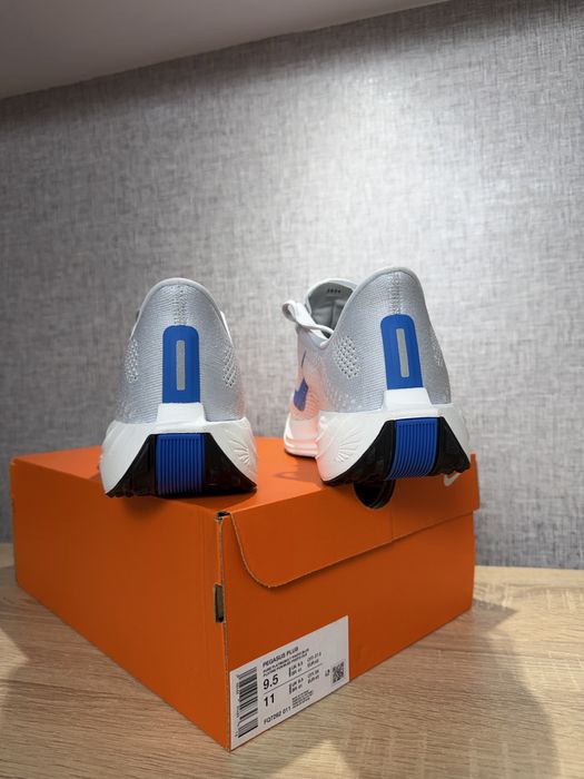 PEGASUS PLUS white/blue