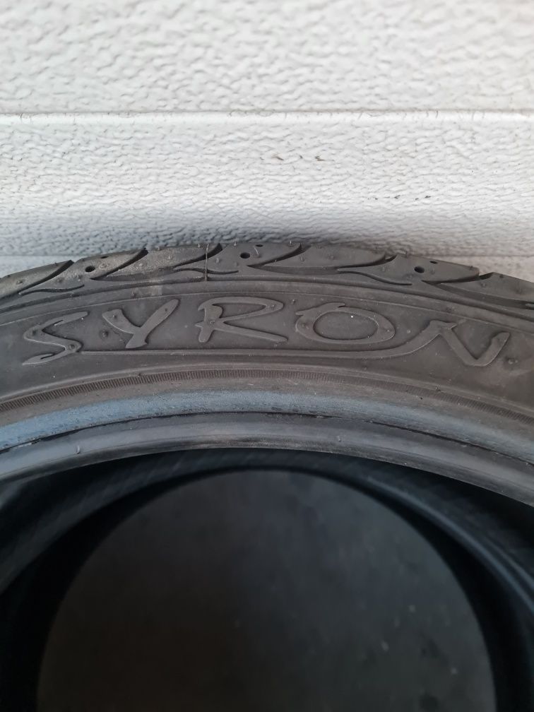 Летни гуми 2 броя SYRON Race1 245 35 R19 дот 0718