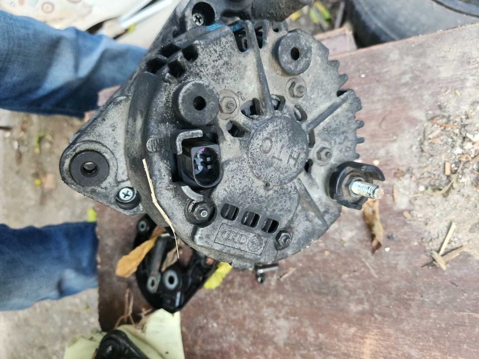 Алтернатор Golf 4 1.9 tdi hitachi