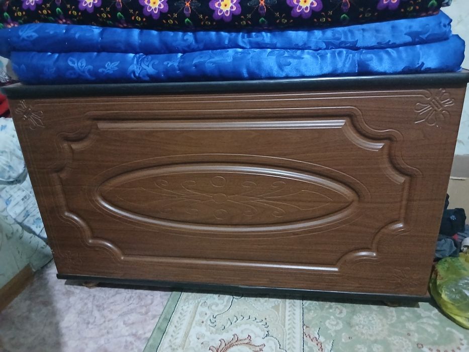 сандық сатылады.