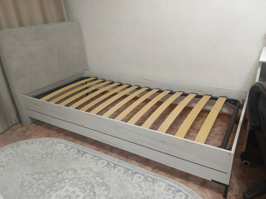 Кровать с матрасом полуторка подростковая