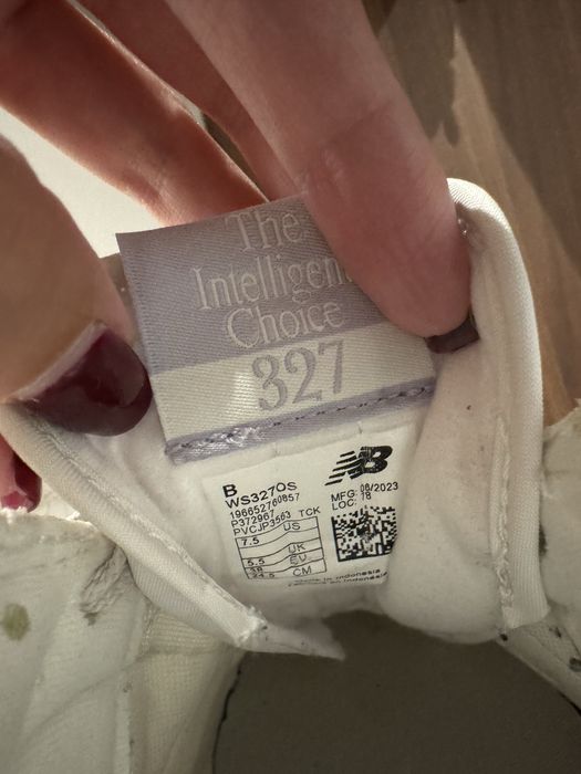 Дамски маратонки New Balance 327