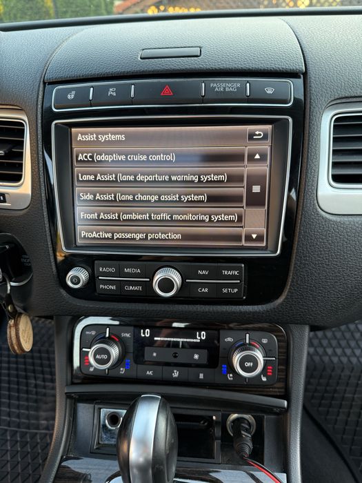 Volkswagen Touareg Facelift 3.0 TDI Euro 6 FULL ! Pano ACC Ventilatie!