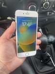 Продам iphone 8 64