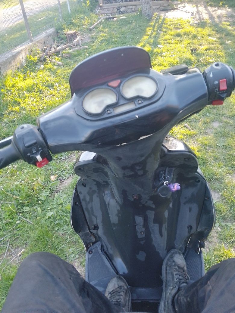 Vânnd scuter pegasso 50 cc preț negociabil