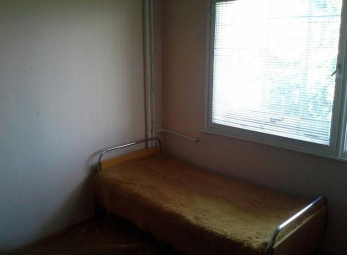 Продава се Тристаен апартамент в София, Изток - 68 кв.м за 2530 €/кв.м - Снимка #2