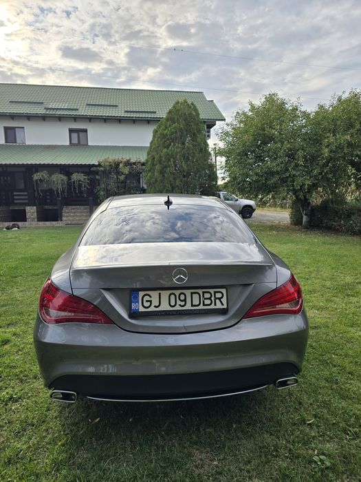 Mercedes CLA 180 2015