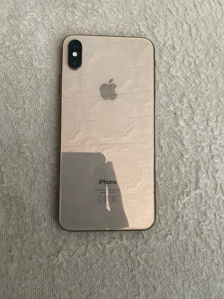 Iphone xs max 64 GB