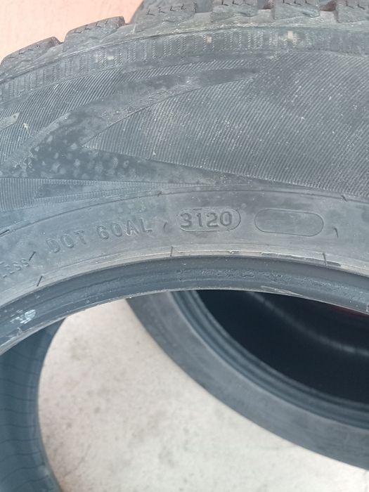 Зимни гуми 2бр. 215/60/16 Nokian