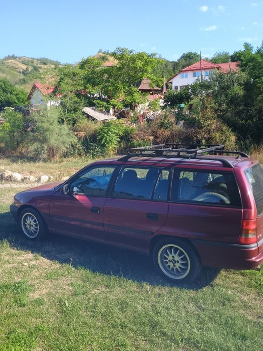 Opel Astra F , 1.6 benzină , 8 valve,  an 1997