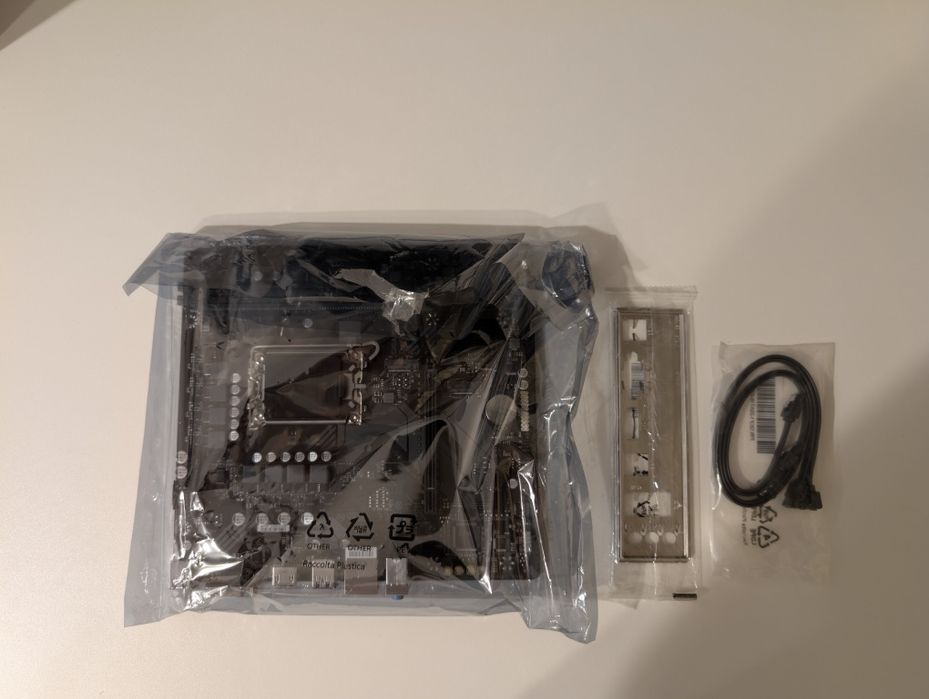 Placa baza Gigabyte B760M H DDR4 socket 1700
