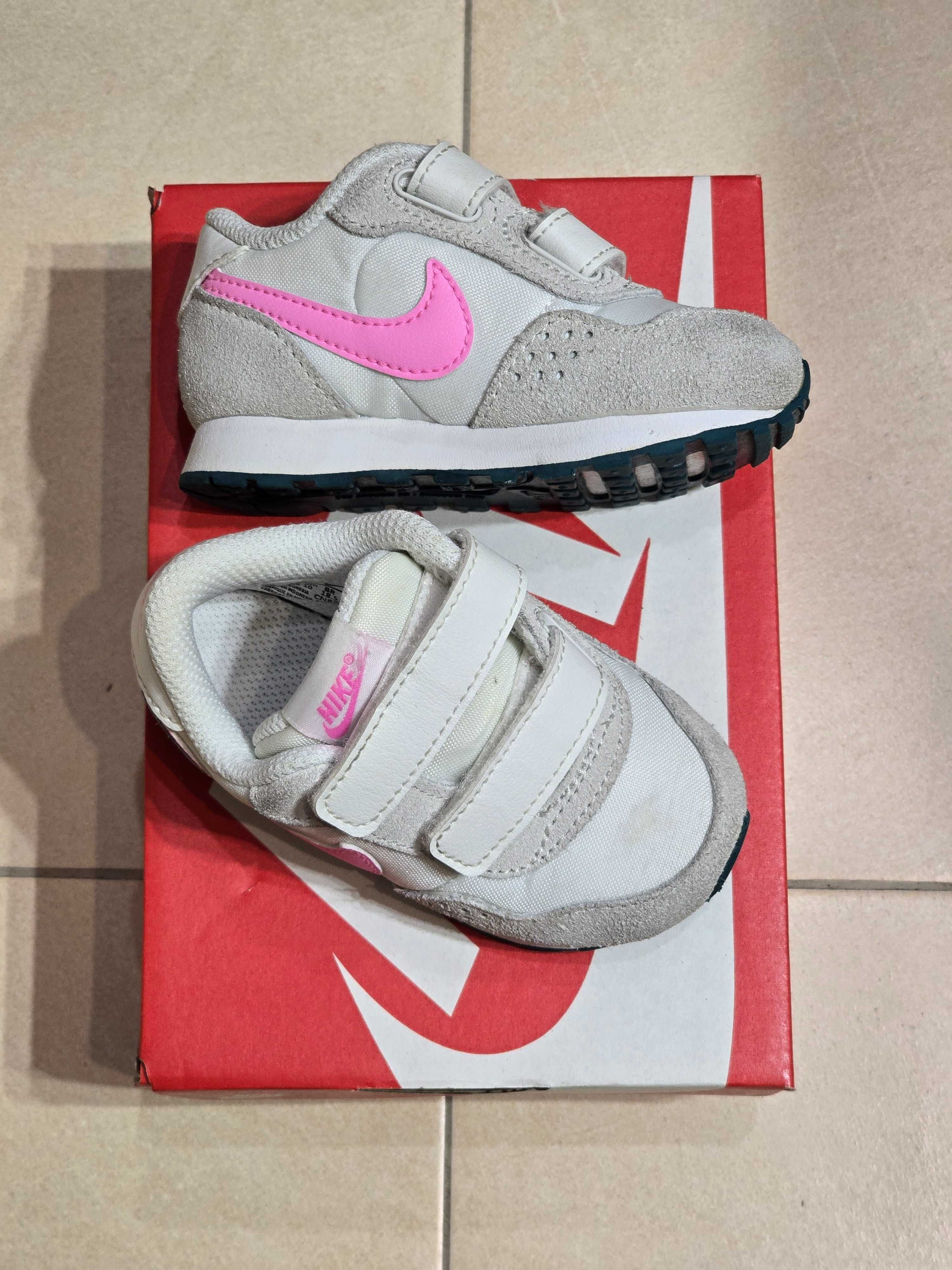 Nike маратонки размер 19.5