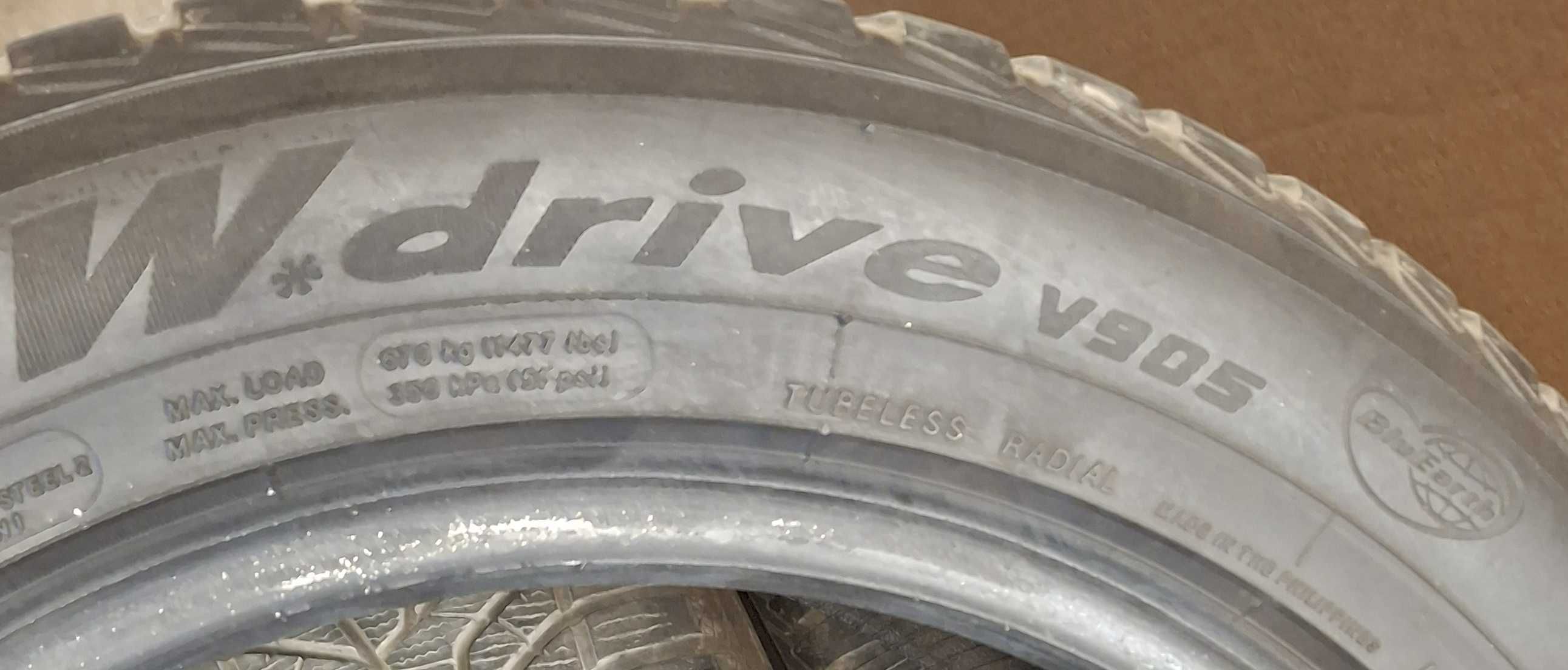 Зимни гуми : 4 бр. 225/50/17 и 3 бр. 175/70 R14