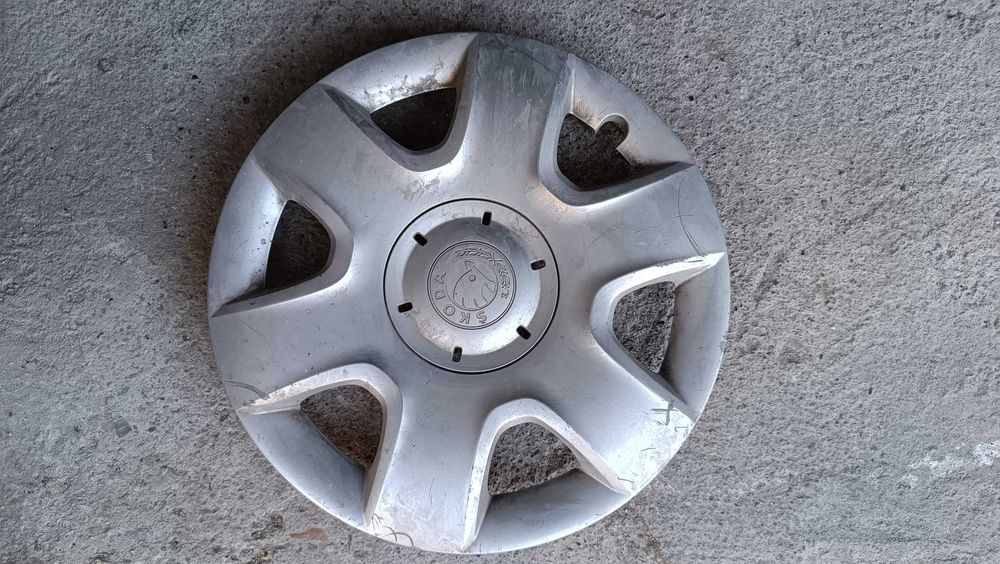 Оригинални тас за Рено Renault 14" цола Skoda ' WV шкода фолксваген