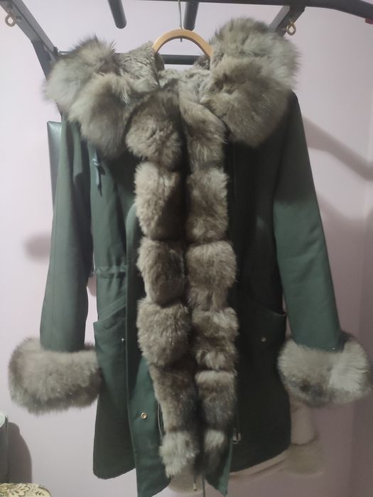 Продам парку не дорого